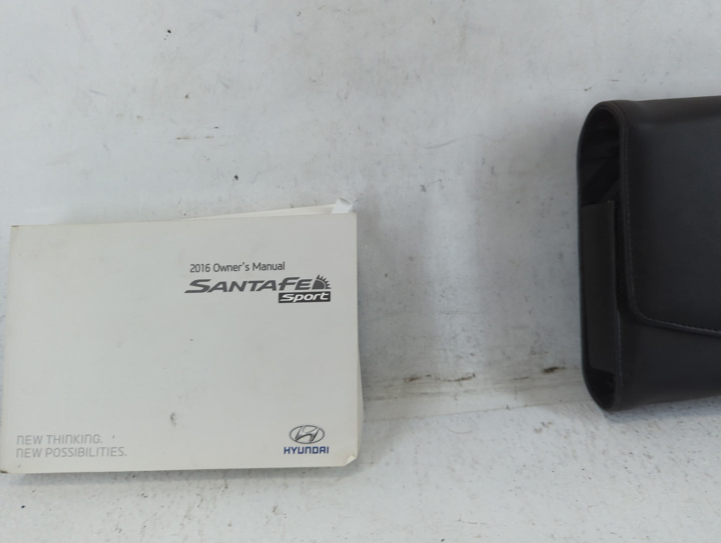 2016 Hyundai Santa Fe Sport Owners Manual Book Guide P/N:G2W0-EU56B OEM Used Auto Parts - Oemusedautoparts1.com