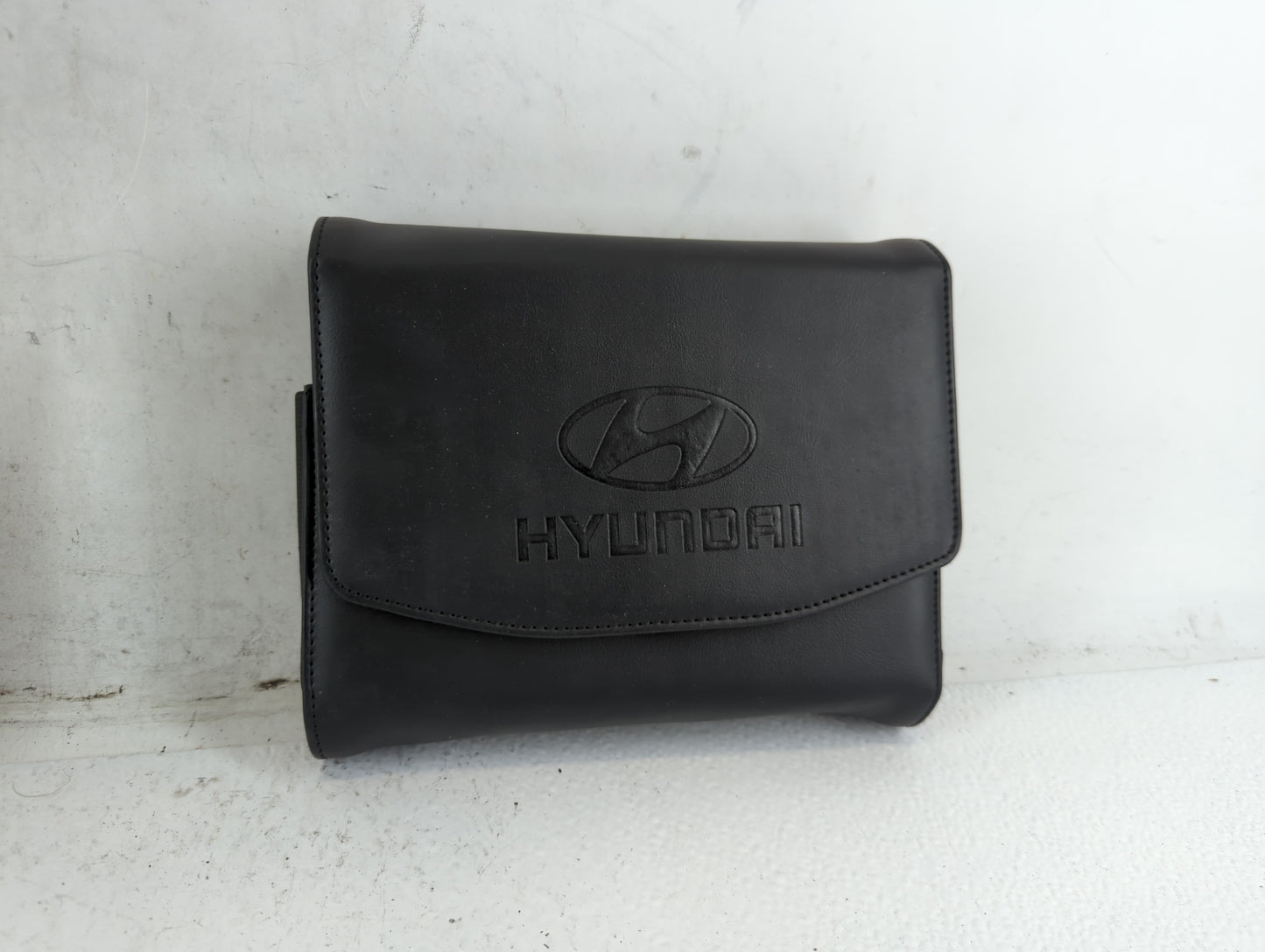 2016 Hyundai Santa Fe Sport Owners Manual Book Guide P/N:G2W0-EU56B OEM Used Auto Parts - Oemusedautoparts1.com