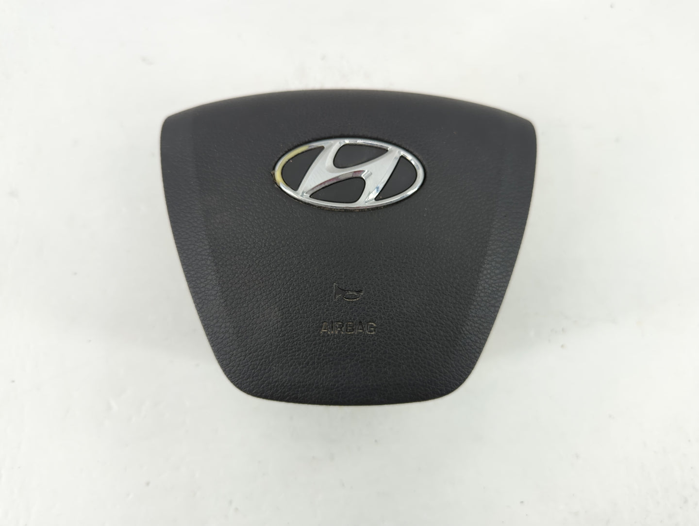 2015-2017 Hyundai Sonata Air Bag Driver Left Steering Wheel Mounted P/N:1021717 Fits Fits 2015 2016 2017 OEM Used Auto Parts
