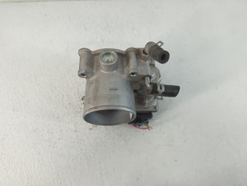2016-2017 Hyundai Sonata Throttle Body P/N:35100-2E610 Fits Fits 2016 2017 2018 2019 2020 OEM Used Auto Parts