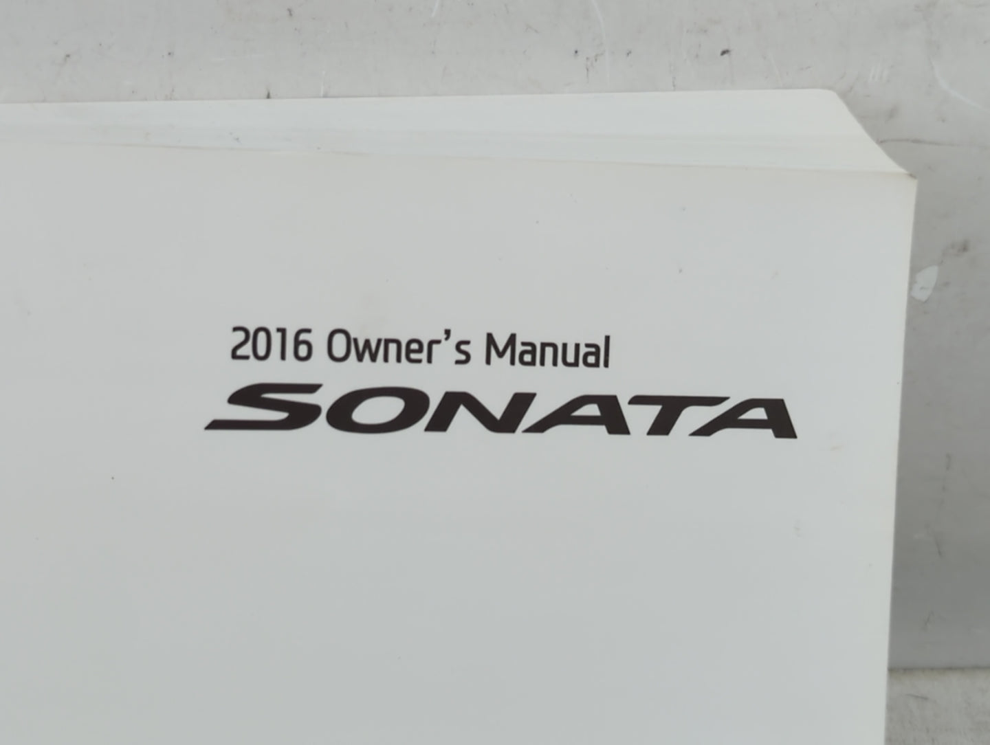 2016 Hyundai Sonata Owners Manual Book Guide P/N:GC10-EU50B OEM Used Auto Parts - Oemusedautoparts1.com