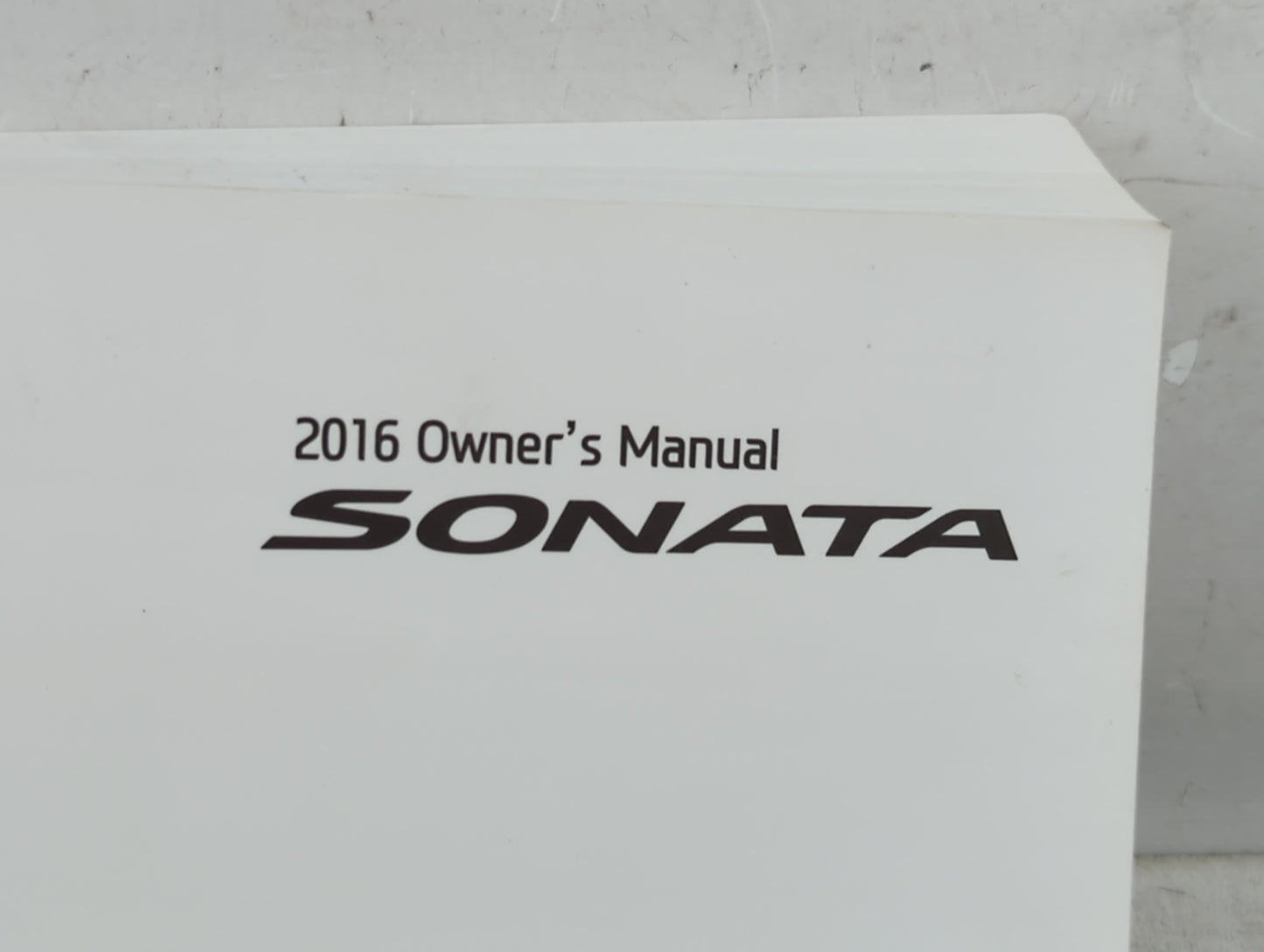 2016 Hyundai Sonata Owners Manual Book Guide P/N:GC10-EU50B OEM Used Auto Parts - Oemusedautoparts1.com