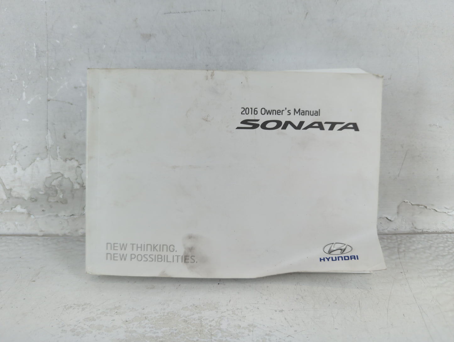 2016 Hyundai Sonata Owners Manual Book Guide P/N:GC10-EU61C OEM Used Auto Parts - Oemusedautoparts1.com