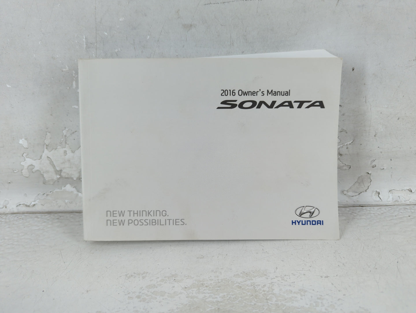 2016 Hyundai Sonata Owners Manual Book Guide P/N:GC10-EU63E OEM Used Auto Parts - Oemusedautoparts1.com