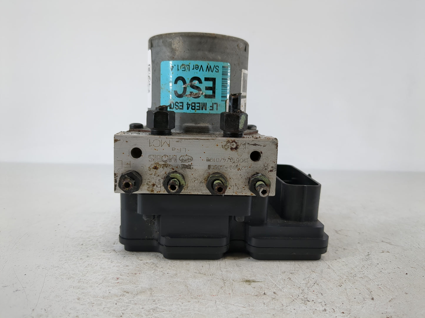 2015-2017 Hyundai Sonata ABS Pump Control Module Replacement P/N:58920-C2201 Fits Fits 2015 2016 2017 OEM Used Auto Parts - 
