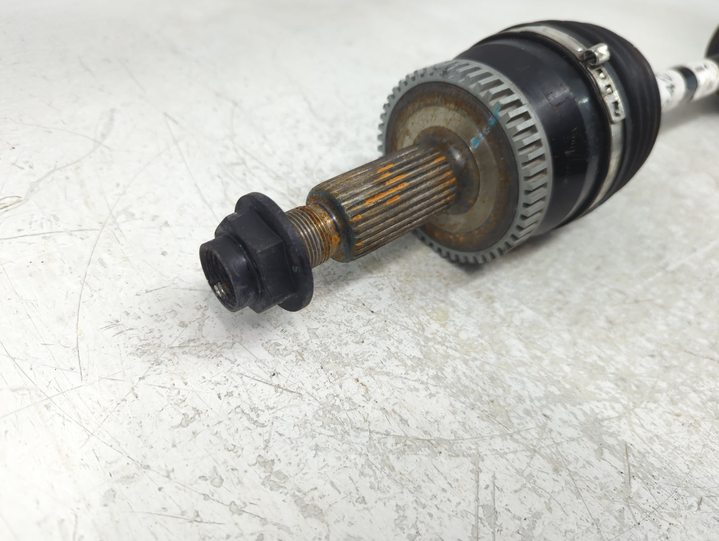 2016-2017 Hyundai Sonata Axle Shaft Front Driver Cv C/v - Oemusedautoparts1.com