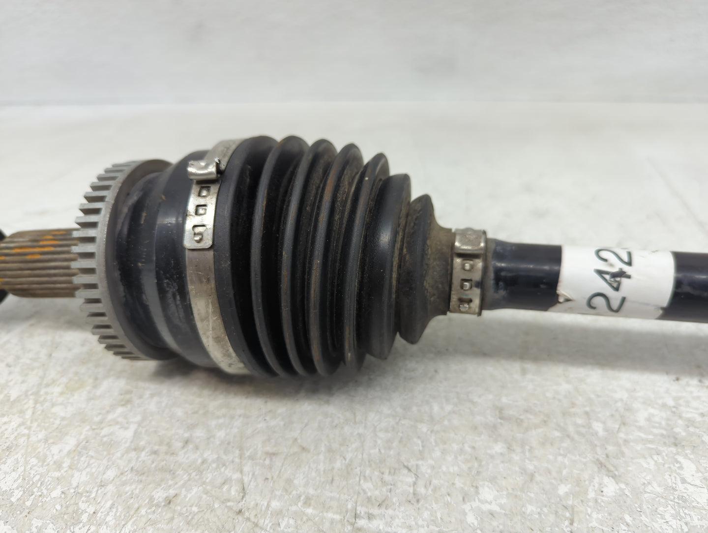 2016-2017 Hyundai Sonata Axle Shaft Front Driver Cv C/v - Oemusedautoparts1.com