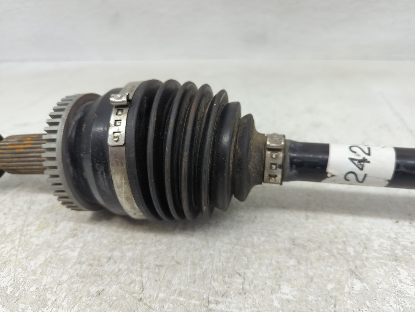 2016-2017 Hyundai Sonata Axle Shaft Front Driver Cv C/v - Oemusedautoparts1.com