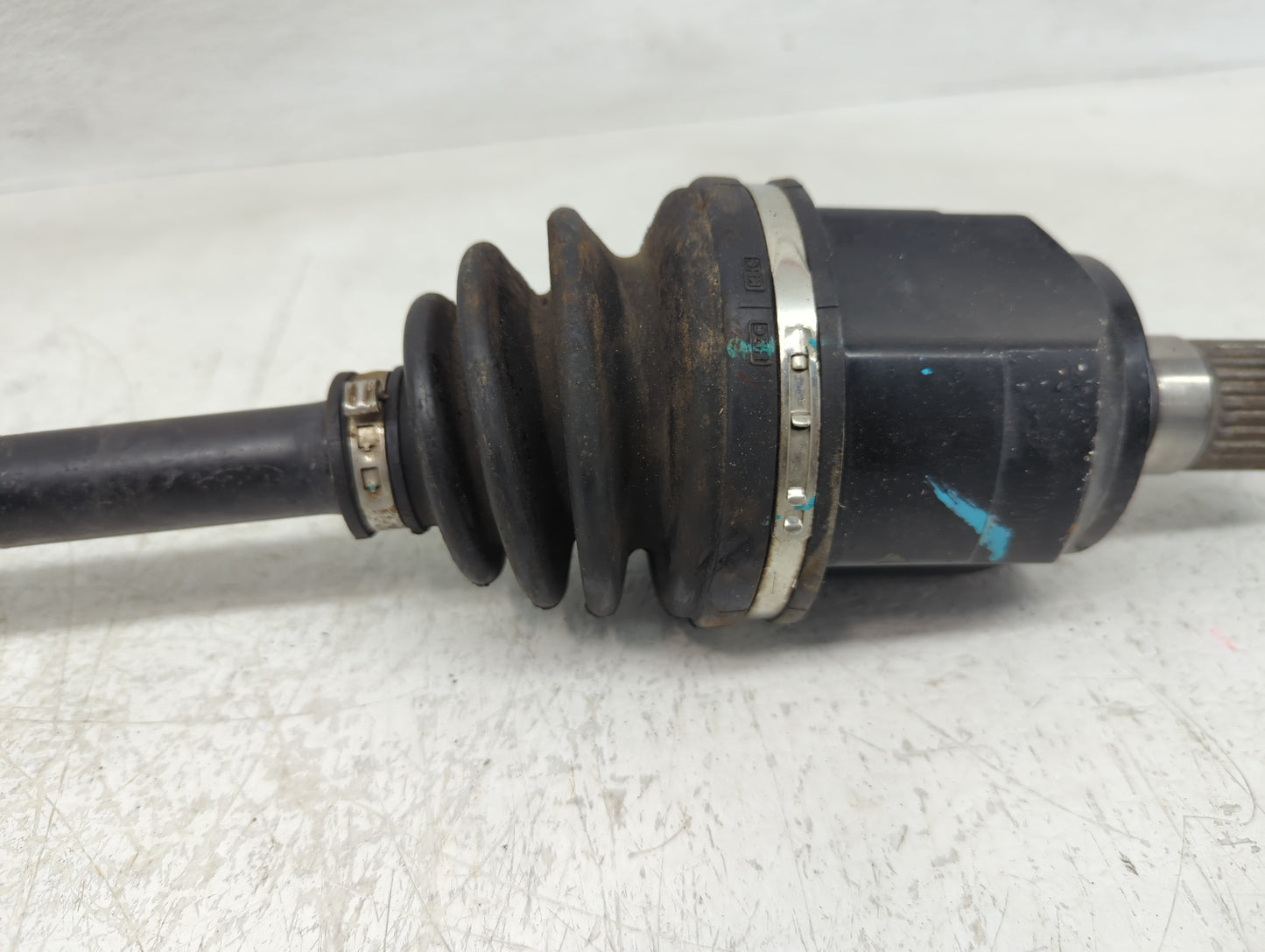 2016-2017 Hyundai Sonata Axle Shaft Front Driver Cv C/v - Oemusedautoparts1.com