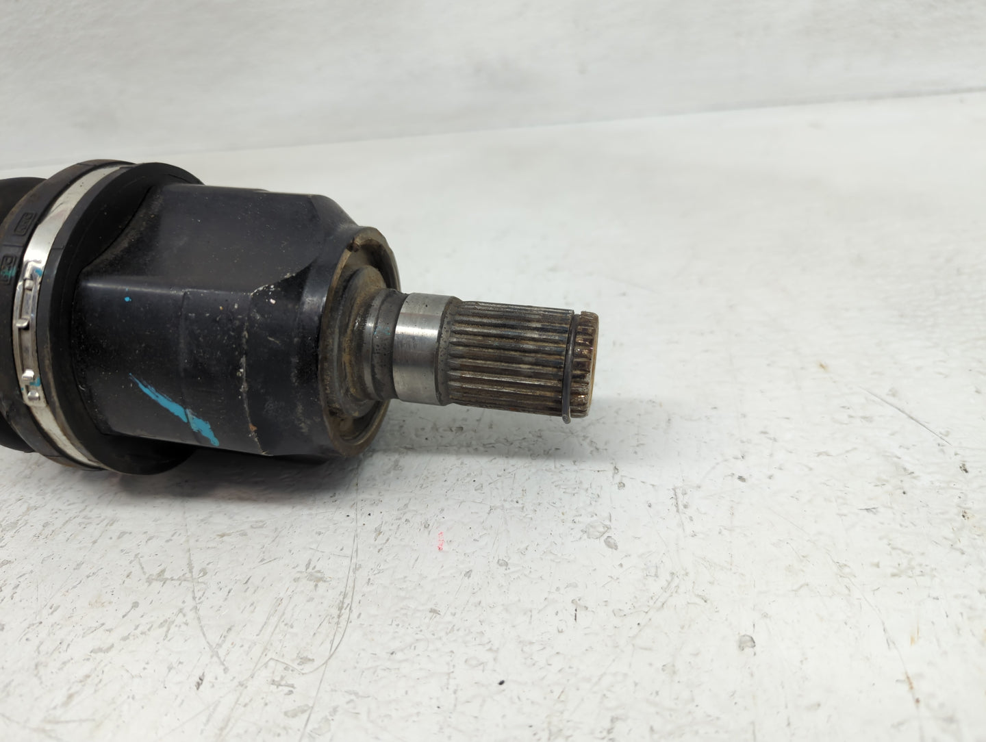 2016-2017 Hyundai Sonata Axle Shaft Front Driver Cv C/v - Oemusedautoparts1.com