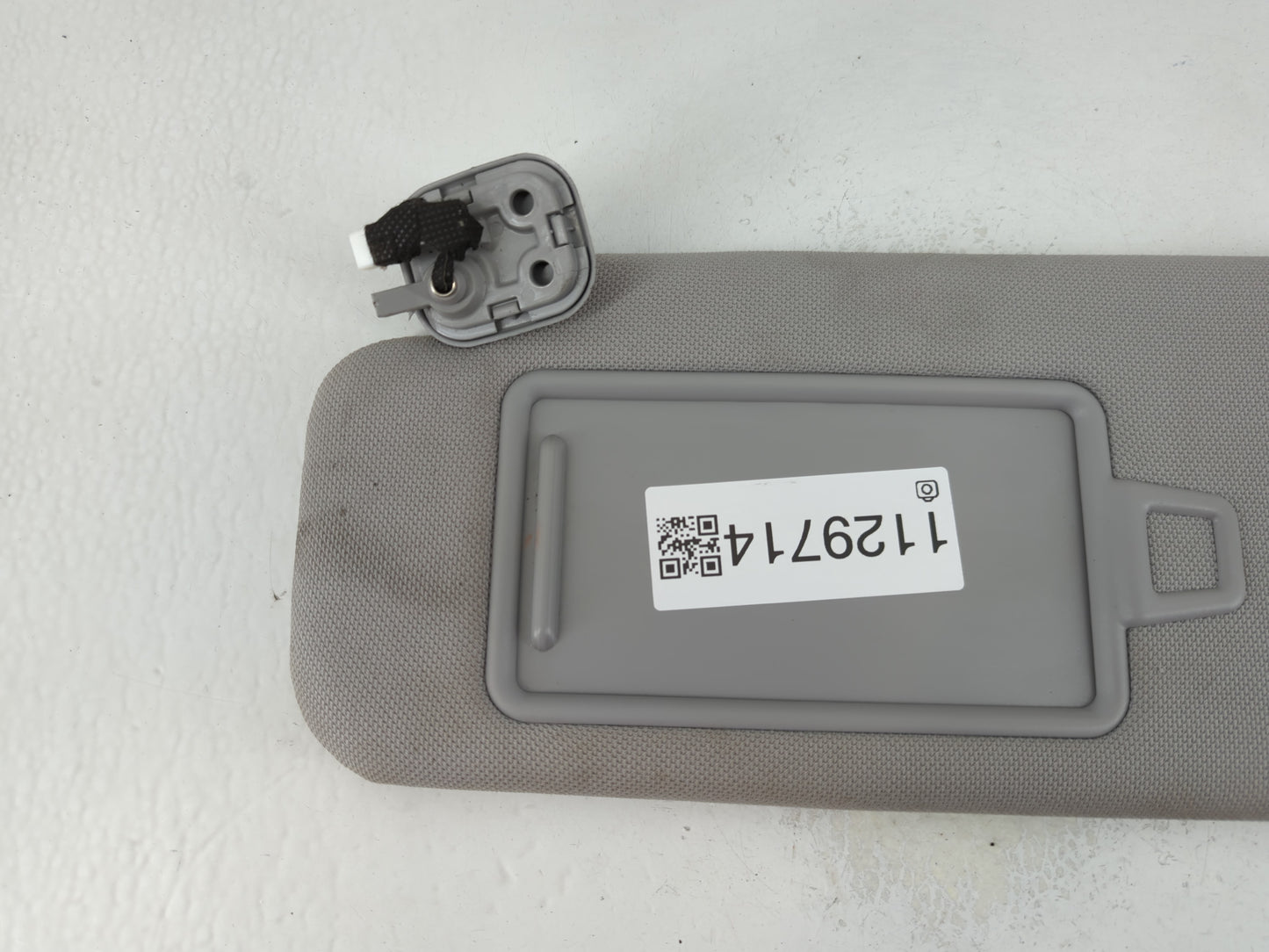 2016-2019 Hyundai Sonata Sun Visor Shade Replacement Driver Left Mirror Fits Fits 2016 2017 2018 2019 OEM Used Auto Parts - 