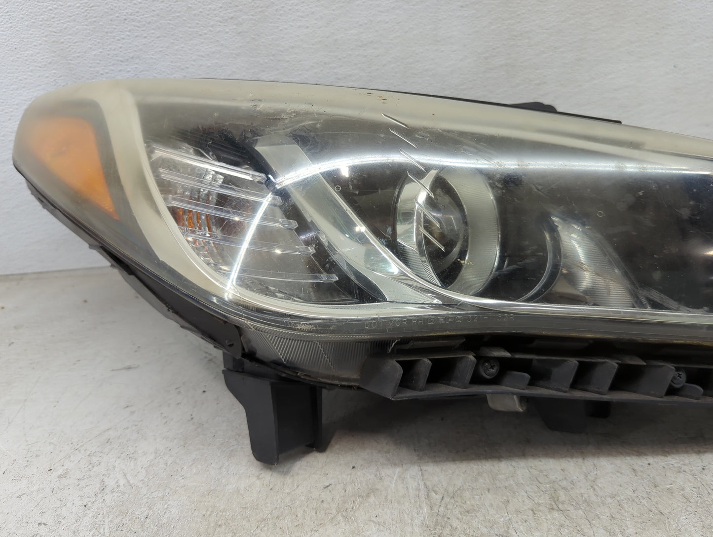 2016-2017 Hyundai Sonata Passenger Right Oem Head Light Headlight Lamp - Oemusedautoparts1.com