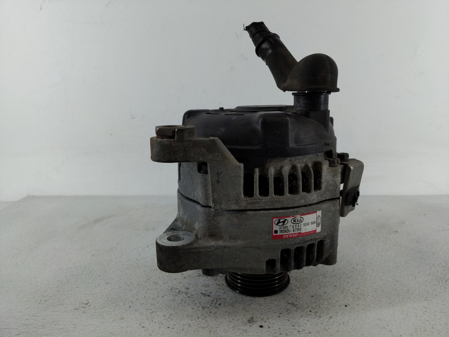 2015-2019 Hyundai Sonata Alternator Replacement Generator Charging Assembly Engine OEM P/N:37300-2G061 Fits OEM Used Auto Pa