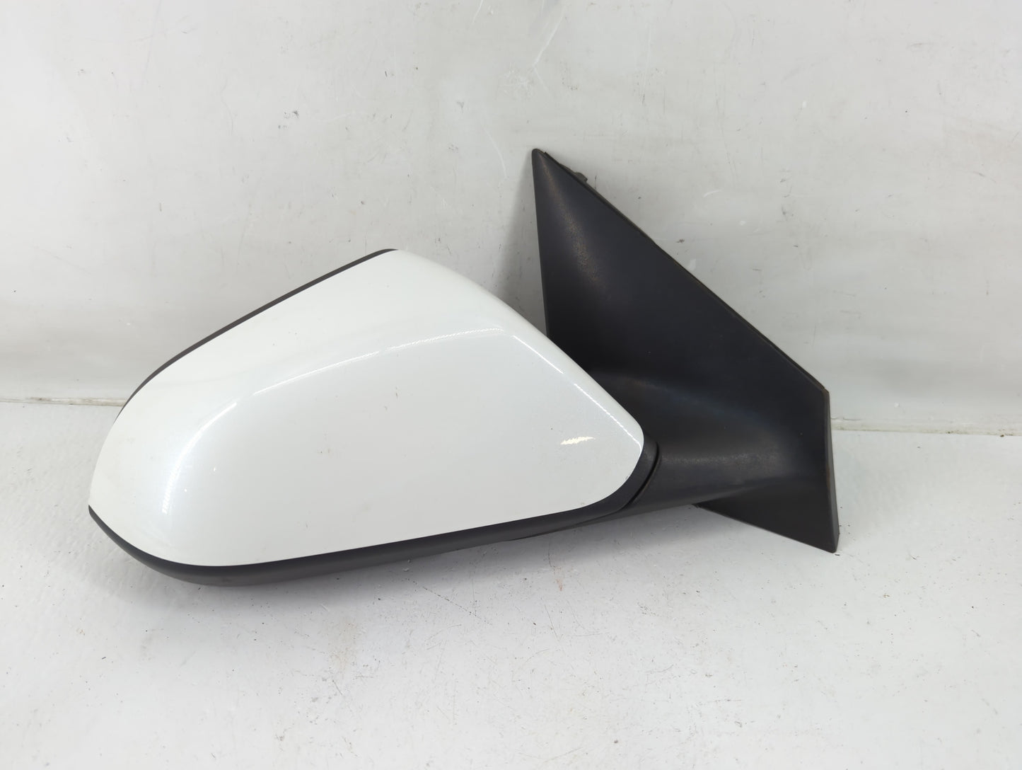 2016 Hyundai Sonata Driver Side View Mirror - Left Door Mirror OEM Used - Oemusedautoparts1.com