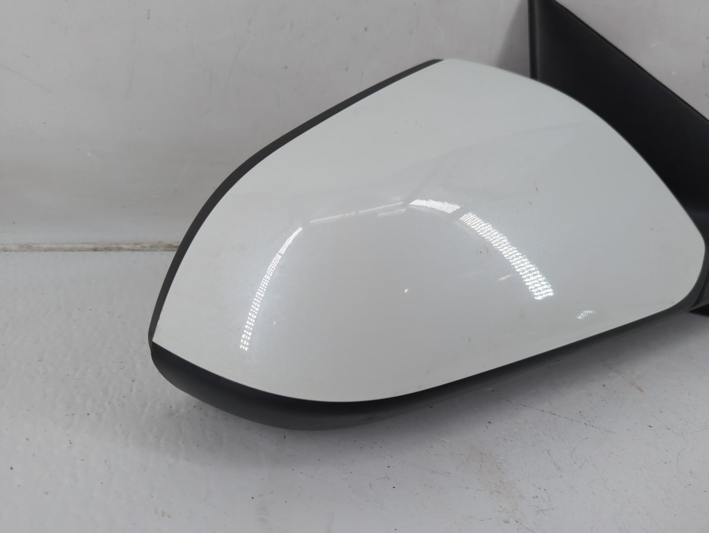 2016 Hyundai Sonata Driver Side View Mirror - Left Door Mirror OEM Used - Oemusedautoparts1.com