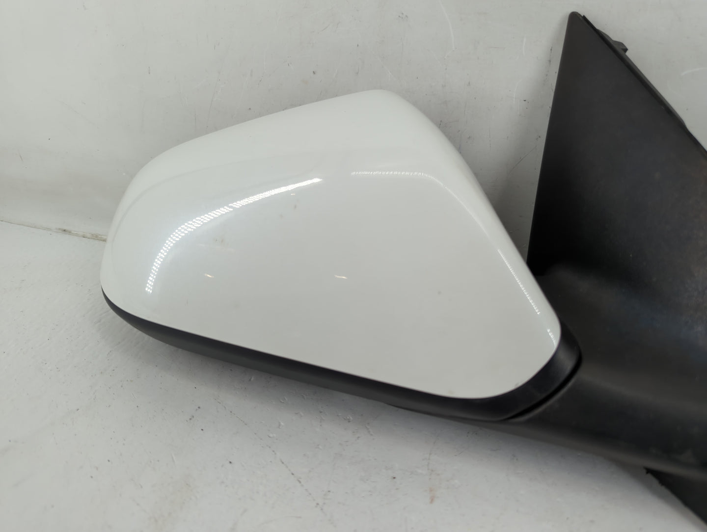 2016 Hyundai Sonata Driver Side View Mirror - Left Door Mirror OEM Used - Oemusedautoparts1.com
