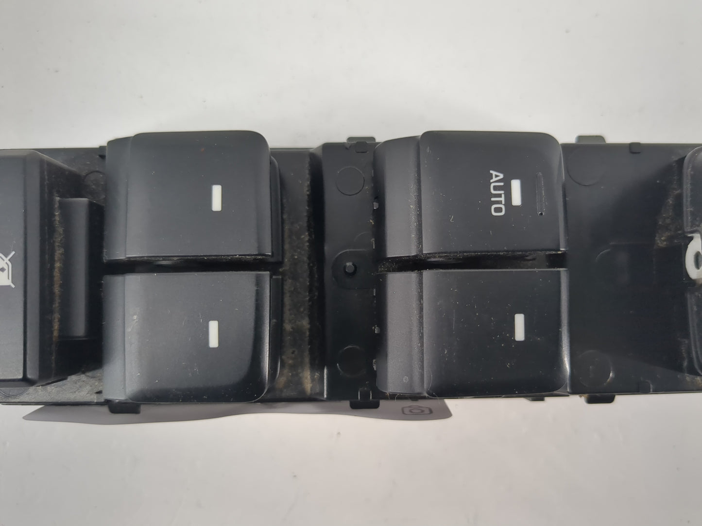 2015-2019 Hyundai Sonata Master Power Window Switch Replacement Driver Side Left P/N:93570-C1000 Fits OEM Used Auto Parts - 