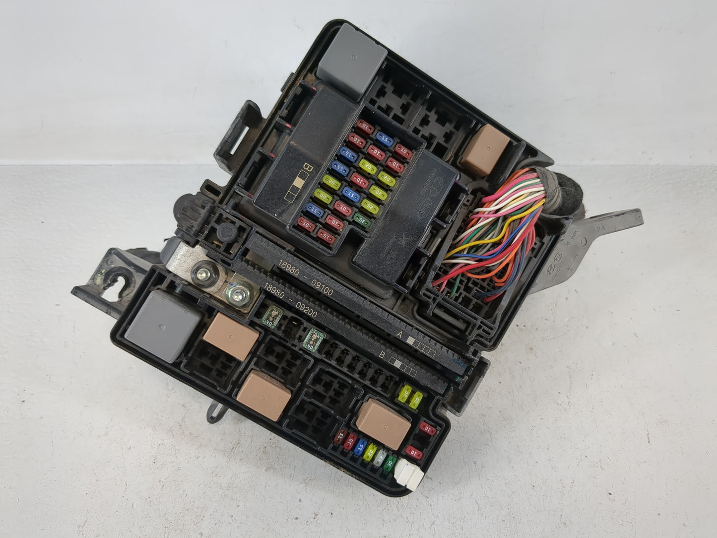 2016-2017 Hyundai Sonata Fusebox Fuse Box Panel Relay Module P/N:91950-C1820 Fits Fits 2016 2017 OEM Used Auto Parts - Oemus