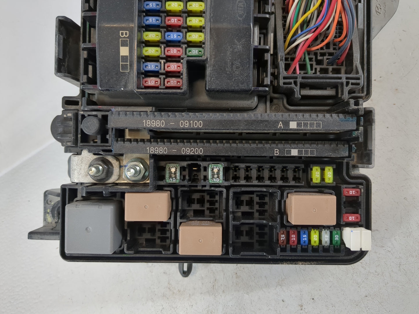 2016-2017 Hyundai Sonata Fusebox Fuse Box Panel Relay Module P/N:91950-C1820 Fits Fits 2016 2017 OEM Used Auto Parts - Oemus