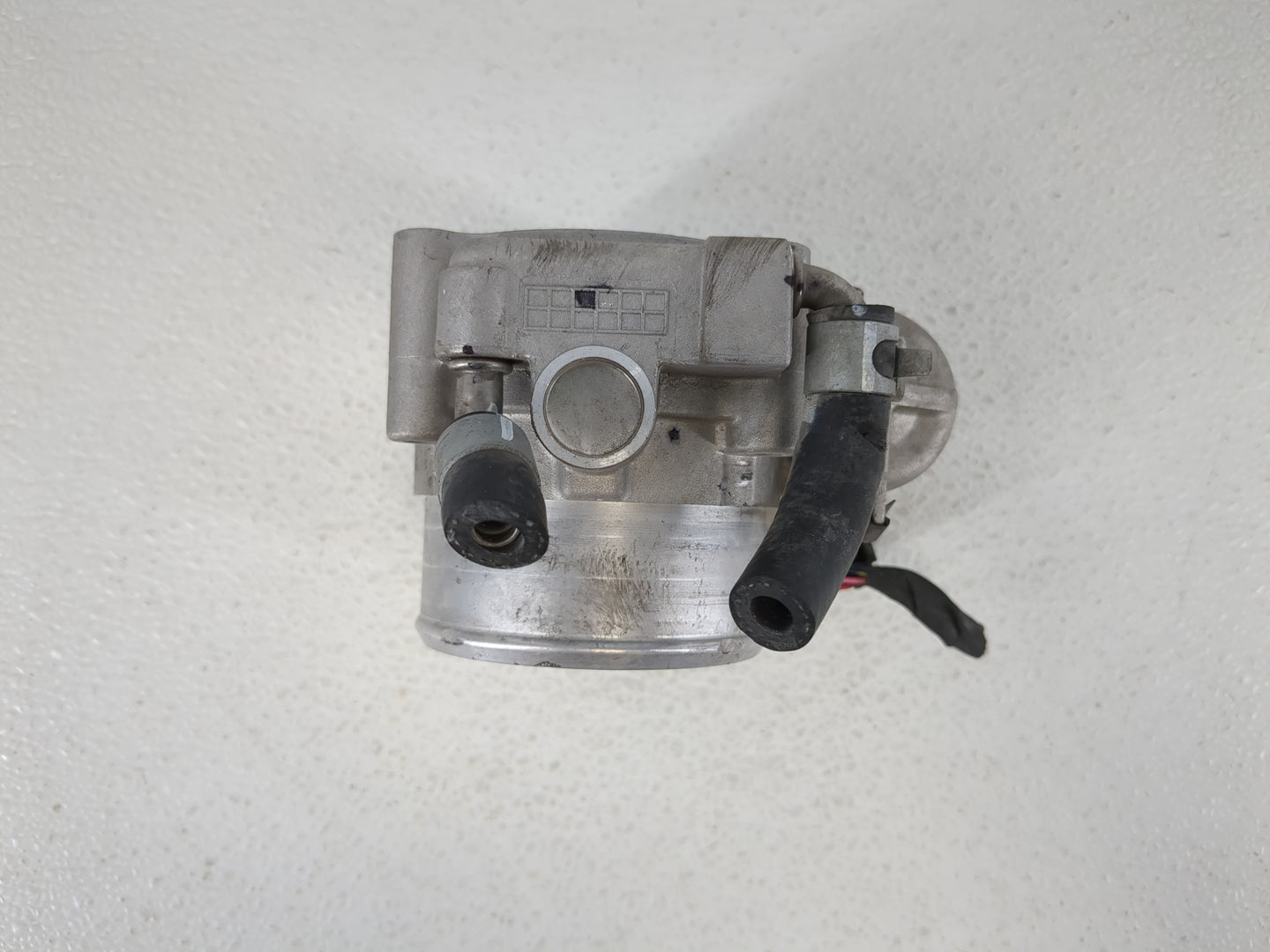 2015-2019 Hyundai Sonata Throttle Body P/N:35100-2G600 Fits Fits 2015 2016 2017 2018 2019 2020 2021 OEM Used Auto Parts - Oe