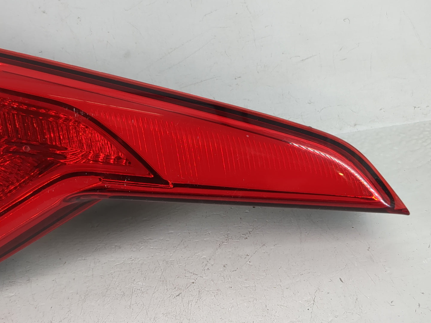 2015-2017 Hyundai Sonata Tail Light Assembly Passenger Right OEM P/N:92403-C2000 Fits Fits 2015 2016 2017 OEM Used Auto Part
