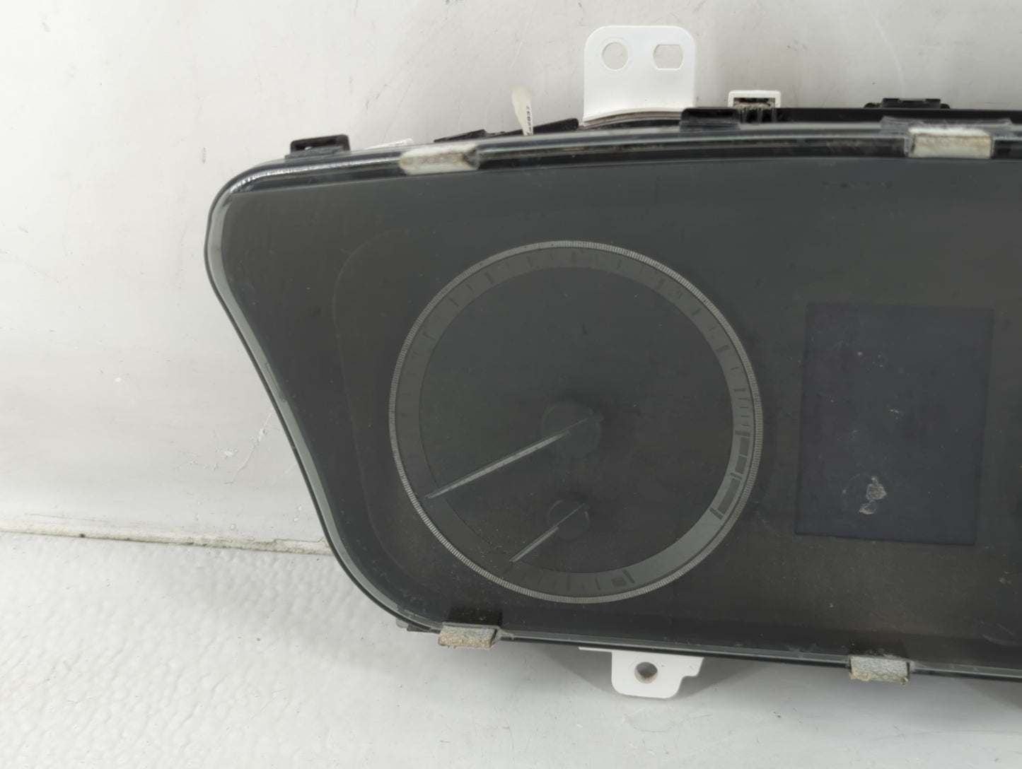 2015-2017 Hyundai Sonata Instrument Cluster Speedometer Gauges P/N:94001-C2200 Fits Fits 2015 2016 2017 OEM Used Auto Parts 