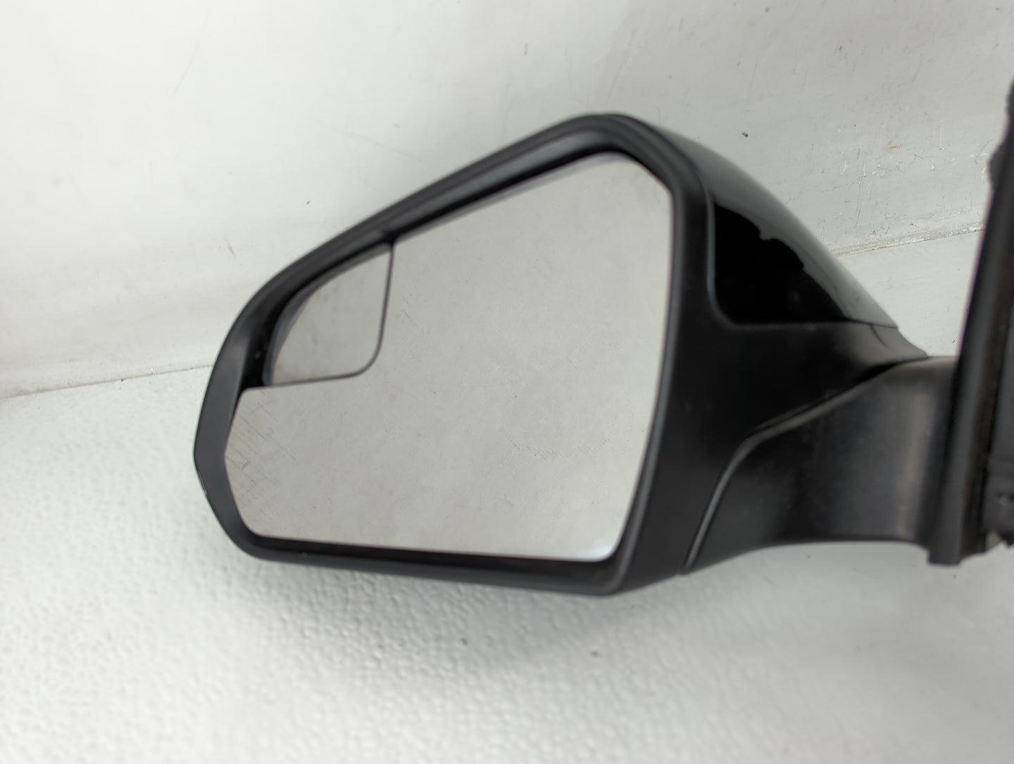 2015-2017 Hyundai Sonata Driver Side View Mirror - Left Door Mirror OEM Used - Oemusedautoparts1.com