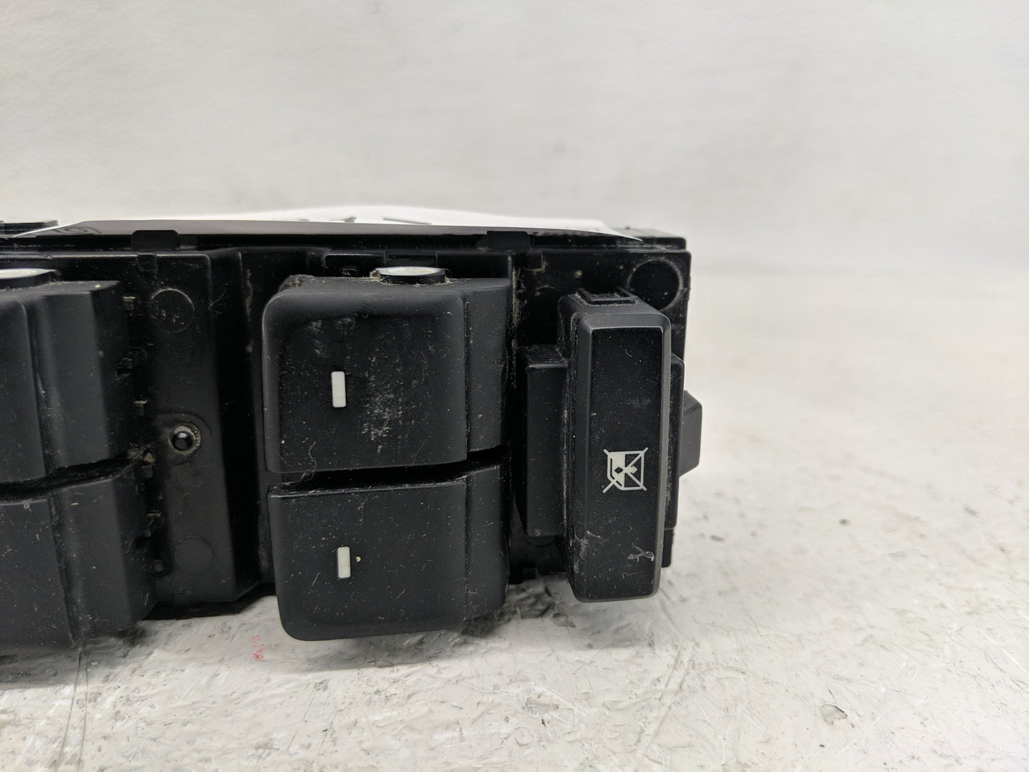 2015-2019 Hyundai Sonata Master Power Window Switch Replacement Driver Side Left P/N:93570-C1000 Fits OEM Used Auto Parts - 