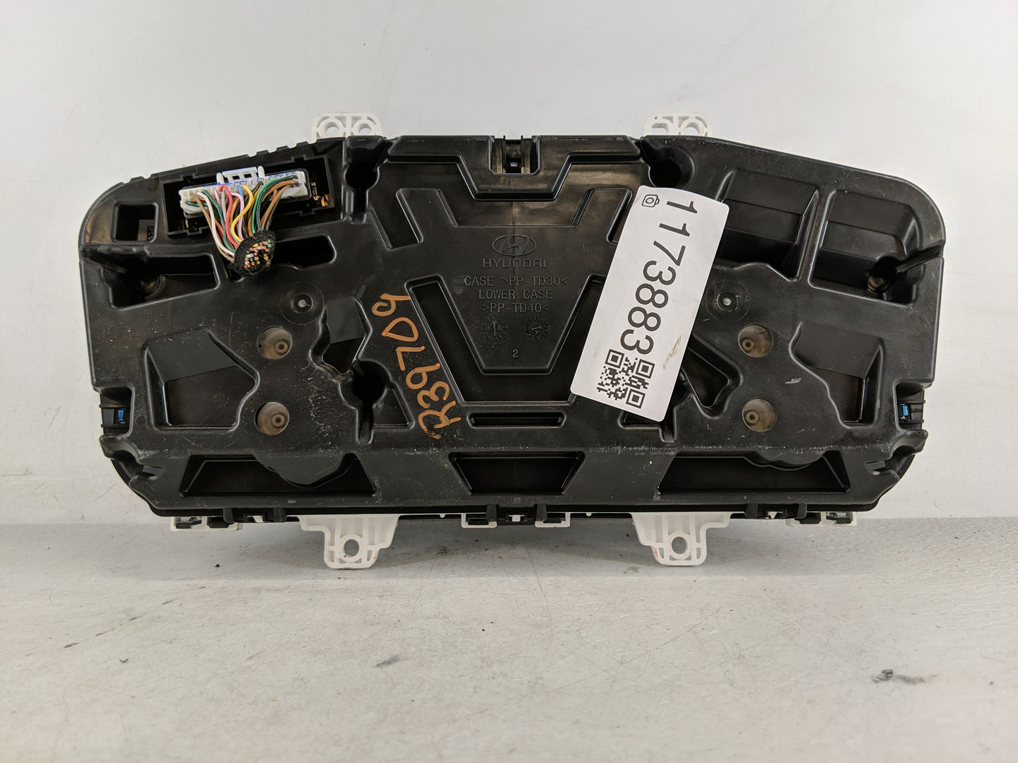 2016-2017 Hyundai Sonata Instrument Cluster Speedometer Gauges P/N:94001-C2200 Fits Fits 2016 2017 OEM Used Auto Parts - Oem