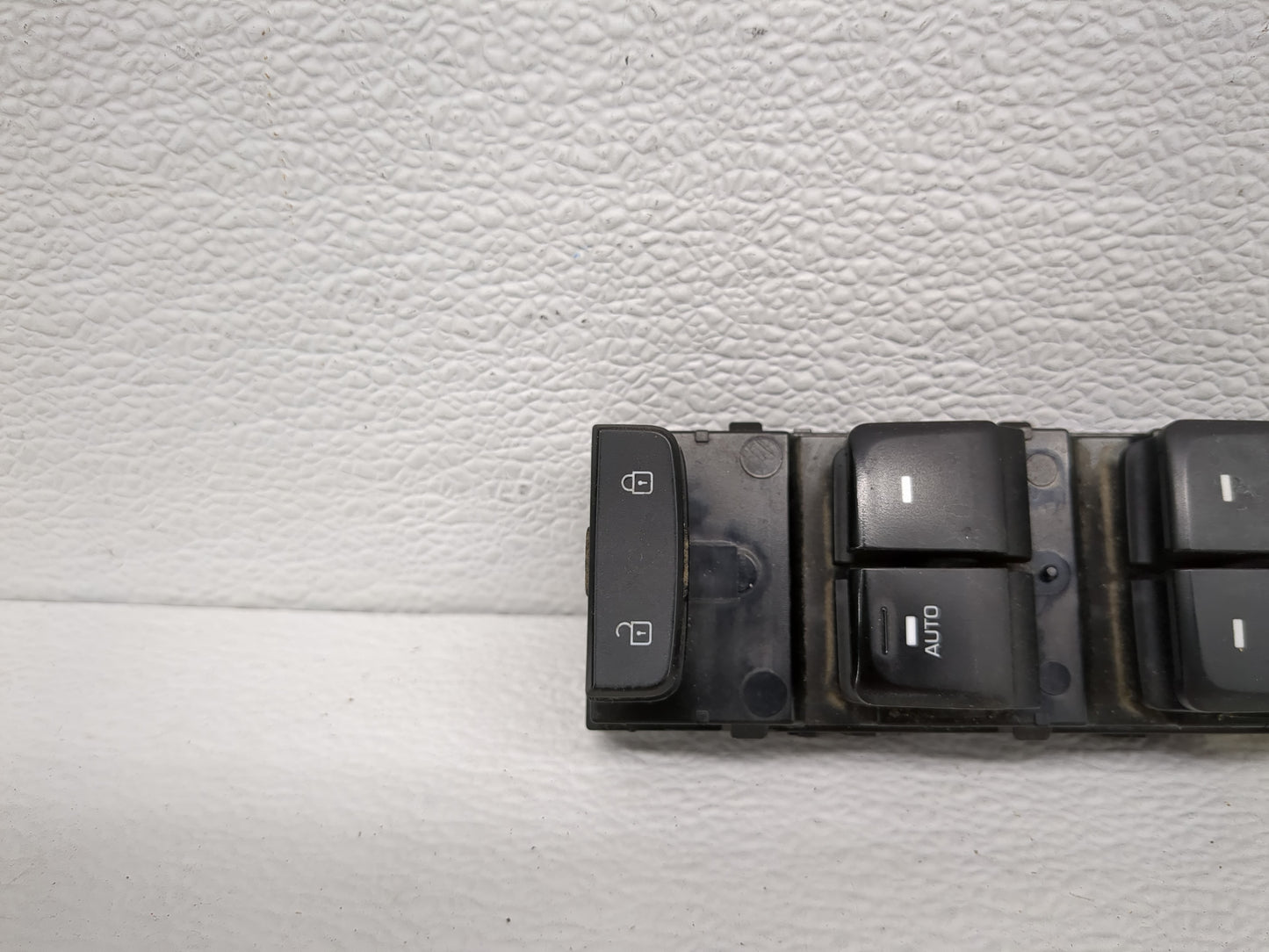 2015-2019 Hyundai Sonata Master Power Window Switch Replacement Driver Side Left P/N:93570-C1000 Fits OEM Used Auto Parts - 