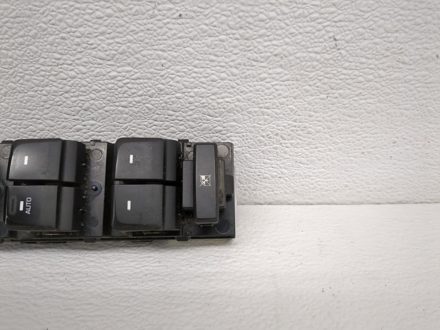2015-2019 Hyundai Sonata Master Power Window Switch Replacement Driver Side Left P/N:93570-C1000 Fits OEM Used Auto Parts - 