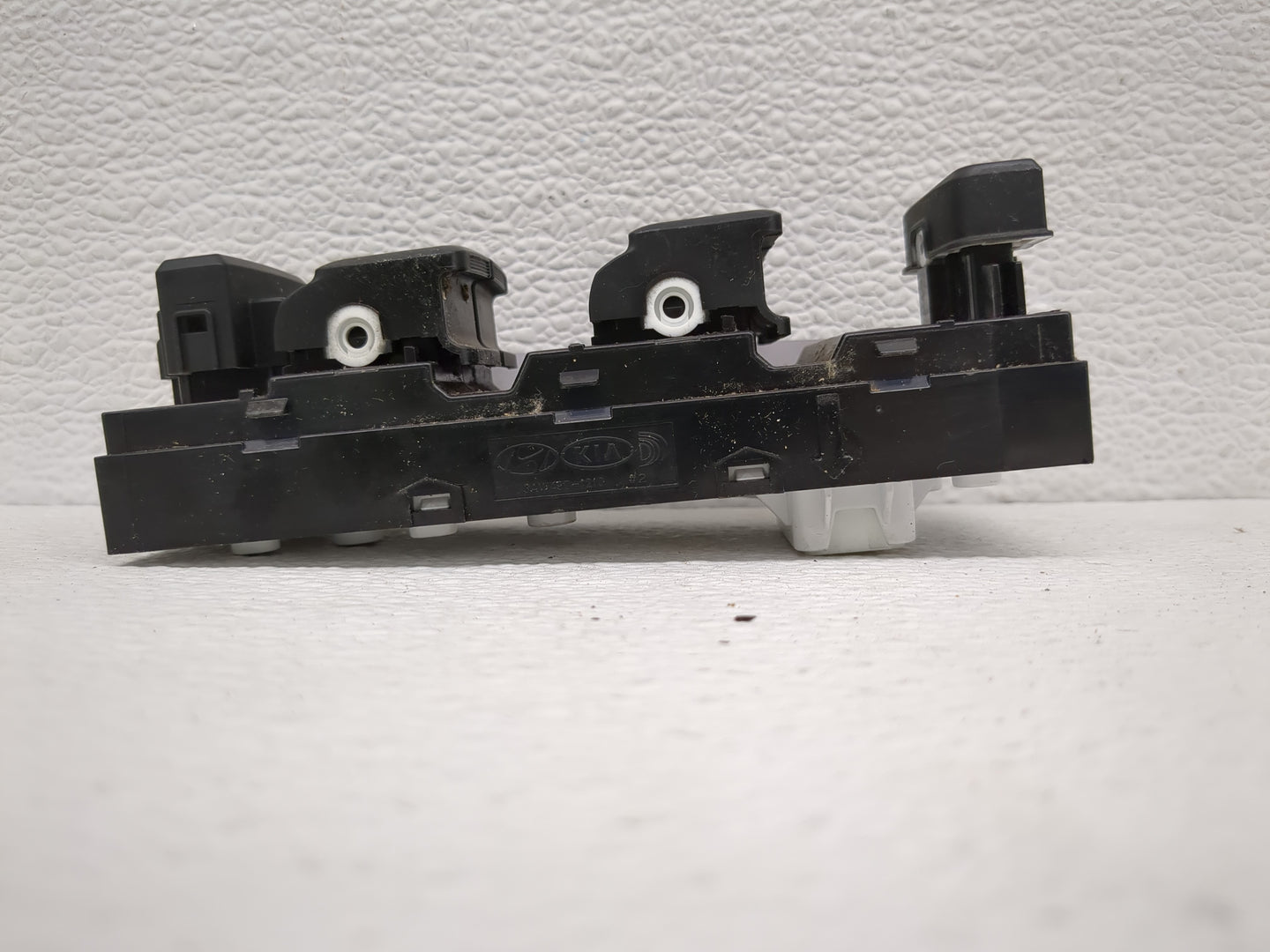 2015-2019 Hyundai Sonata Master Power Window Switch Replacement Driver Side Left P/N:93570-C1000 Fits OEM Used Auto Parts - 