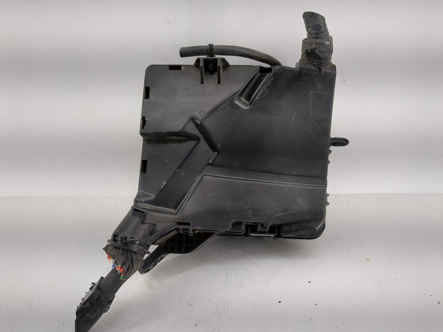 2016-2017 Hyundai Sonata Fusebox Fuse Box Panel Relay Module P/N:6423-0102 Fits Fits 2016 2017 OEM Used Auto Parts - Oemused