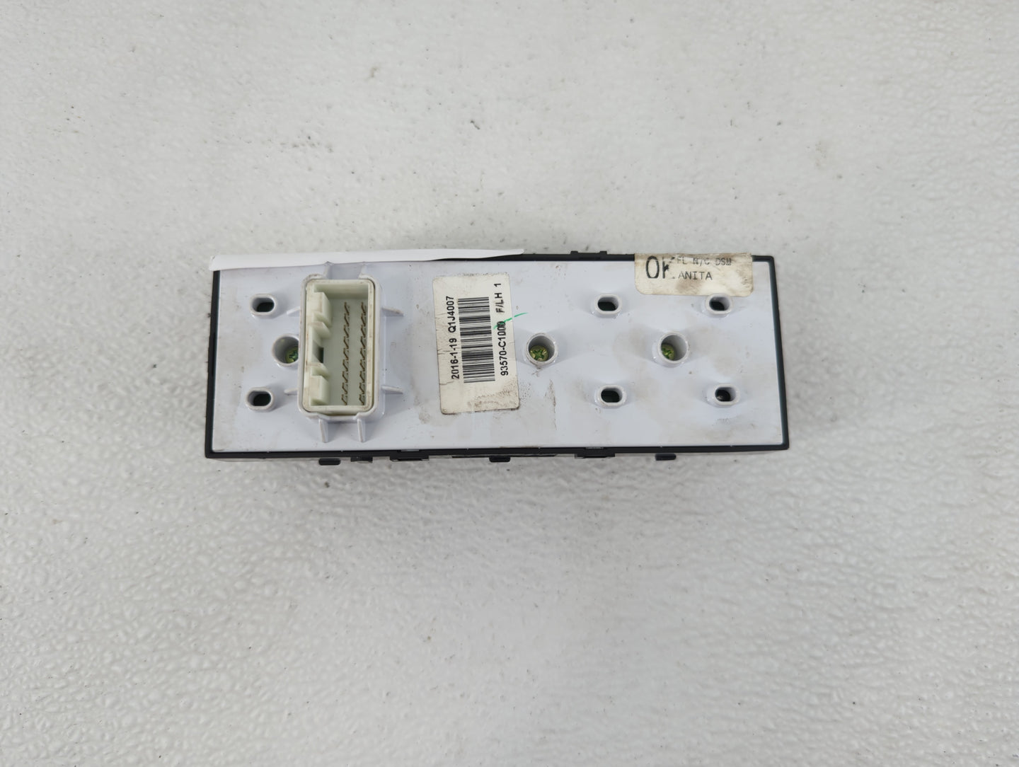 2015-2019 Hyundai Sonata Master Power Window Switch Replacement Driver Side Left P/N:93570-C1000 Fits OEM Used Auto Parts - 