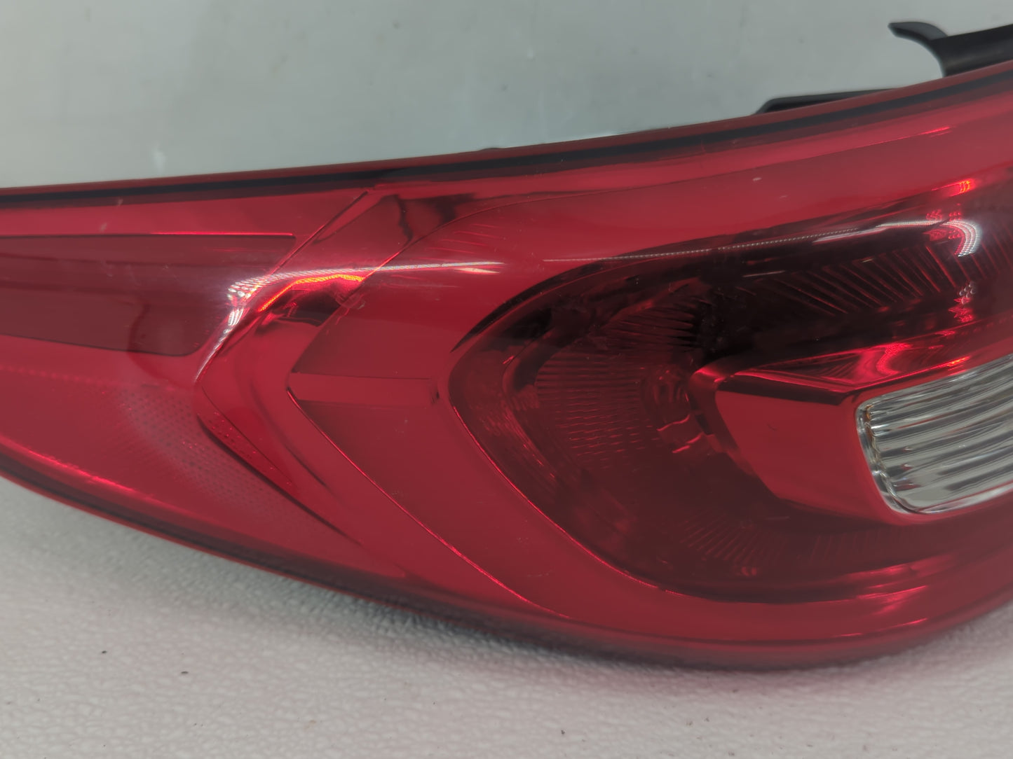 2015-2017 Hyundai Sonata Tail Light Assembly Driver Left OEM P/N:92401-C2000 Fits Fits 2015 2016 2017 OEM Used Auto Parts - 