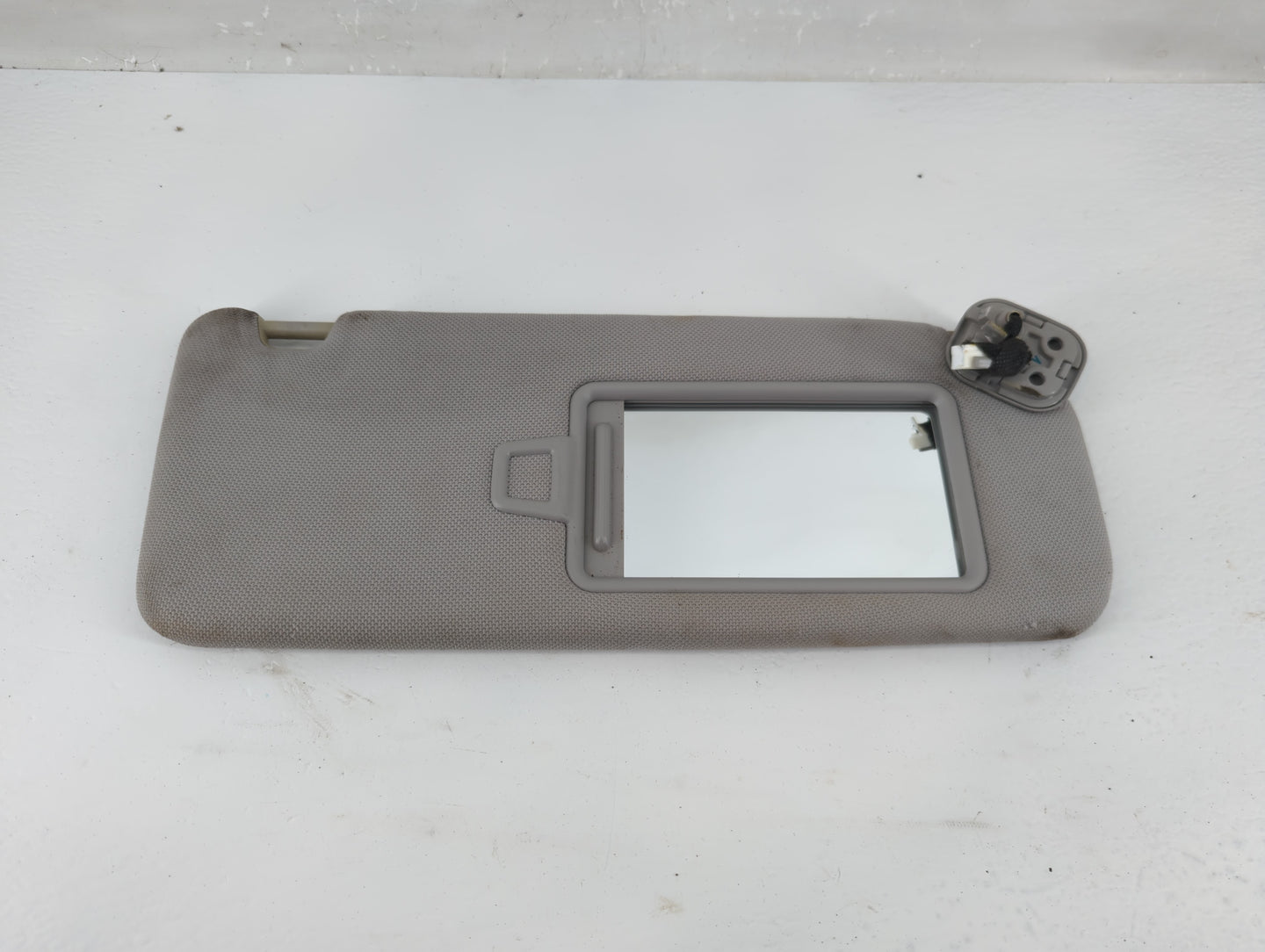 2015-2019 Hyundai Sonata Sun Visor Shade Replacement Passenger Right Mirror Fits Fits 2015 2016 2017 2018 2019 OEM Used Auto