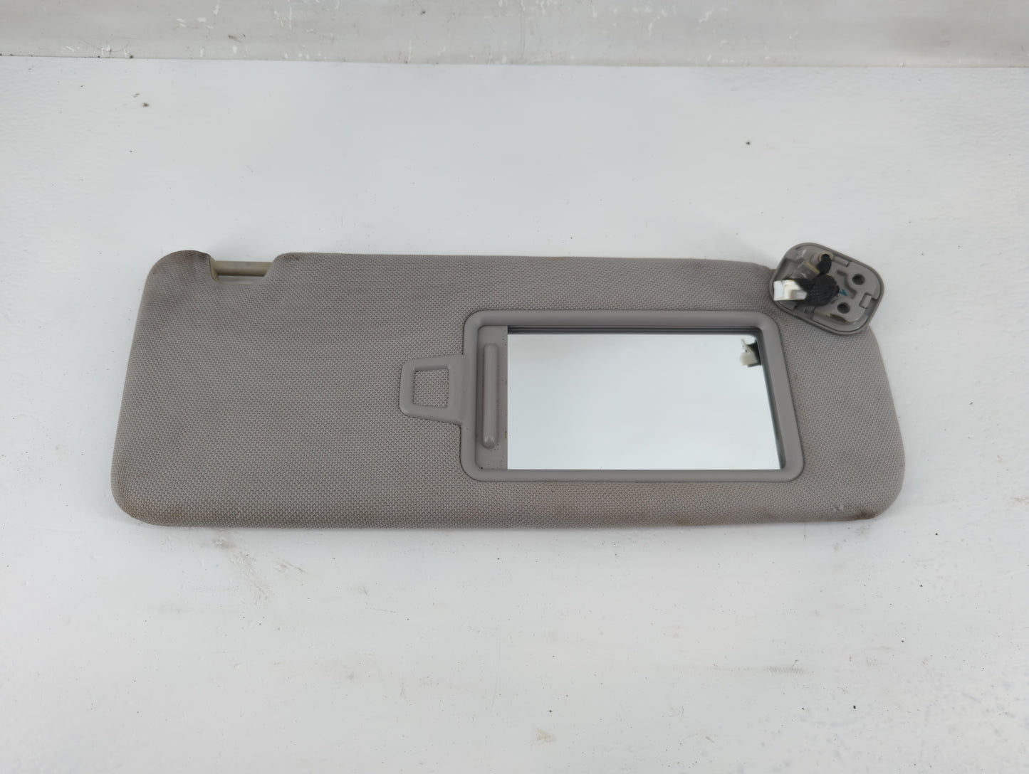 2015-2019 Hyundai Sonata Sun Visor Shade Replacement Passenger Right Mirror Fits Fits 2015 2016 2017 2018 2019 OEM Used Auto