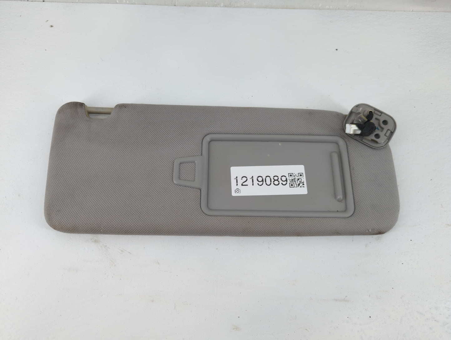 2015-2019 Hyundai Sonata Sun Visor Shade Replacement Passenger Right Mirror Fits Fits 2015 2016 2017 2018 2019 OEM Used Auto
