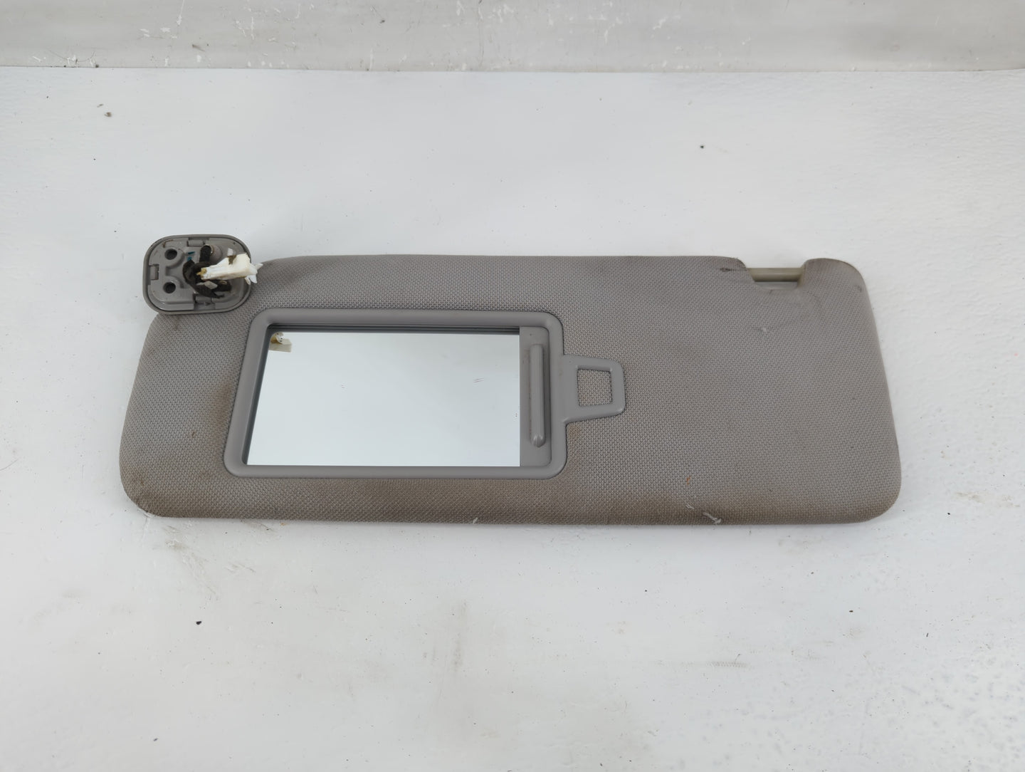 2015-2019 Hyundai Sonata Sun Visor Shade Replacement Driver Left Mirror Fits Fits 2015 2016 2017 2018 2019 OEM Used Auto Par