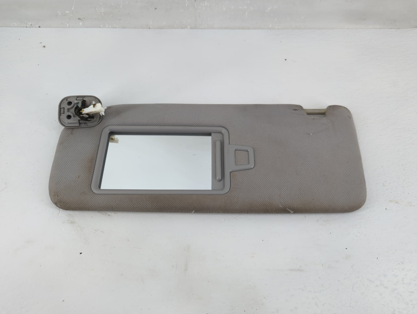 2015-2019 Hyundai Sonata Sun Visor Shade Replacement Driver Left Mirror Fits Fits 2015 2016 2017 2018 2019 OEM Used Auto Par