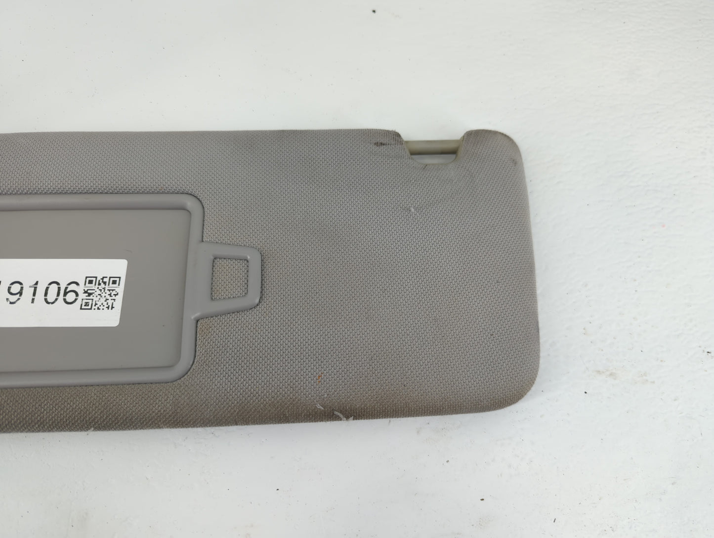 2015-2019 Hyundai Sonata Sun Visor Shade Replacement Driver Left Mirror Fits Fits 2015 2016 2017 2018 2019 OEM Used Auto Par