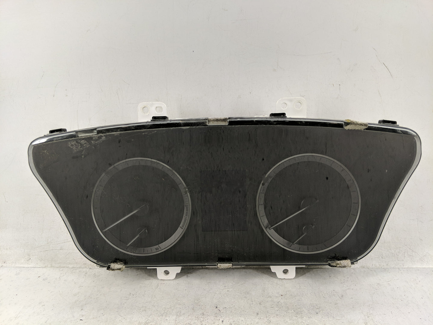 2016-2017 Hyundai Sonata Instrument Cluster Speedometer Gauges P/N:94001-C2200 Fits Fits 2016 2017 OEM Used Auto Parts - Oem