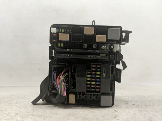 2016-2017 Hyundai Sonata Fusebox Fuse Box Panel Relay Module P/N:6423-0102-7-000 Fits Fits 2016 2017 OEM Used Auto Parts