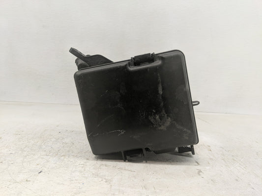 2016-2017 Hyundai Sonata Fusebox Fuse Box Panel Relay Module P/N:6423-0102-7-000 Fits Fits 2016 2017 OEM Used Auto Parts - O