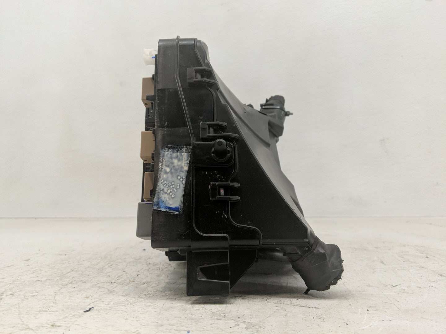 2016-2017 Hyundai Sonata Fusebox Fuse Box Panel Relay Module P/N:6423-0102-7-000 Fits Fits 2016 2017 OEM Used Auto Parts - O