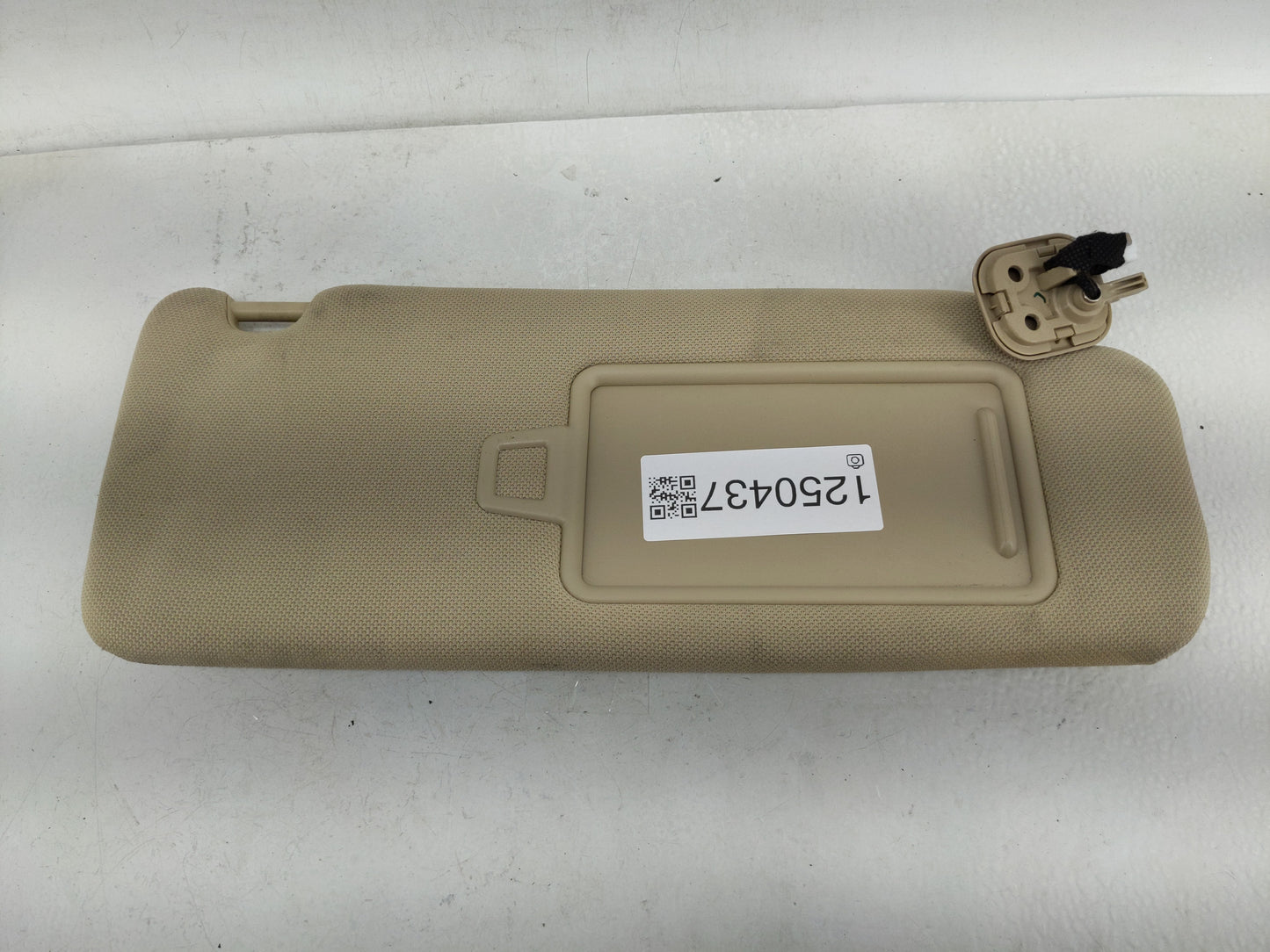 2015-2019 Hyundai Sonata Sun Visor Shade Replacement Passenger Right Mirror Fits Fits 2015 2016 2017 2018 2019 OEM Used Auto