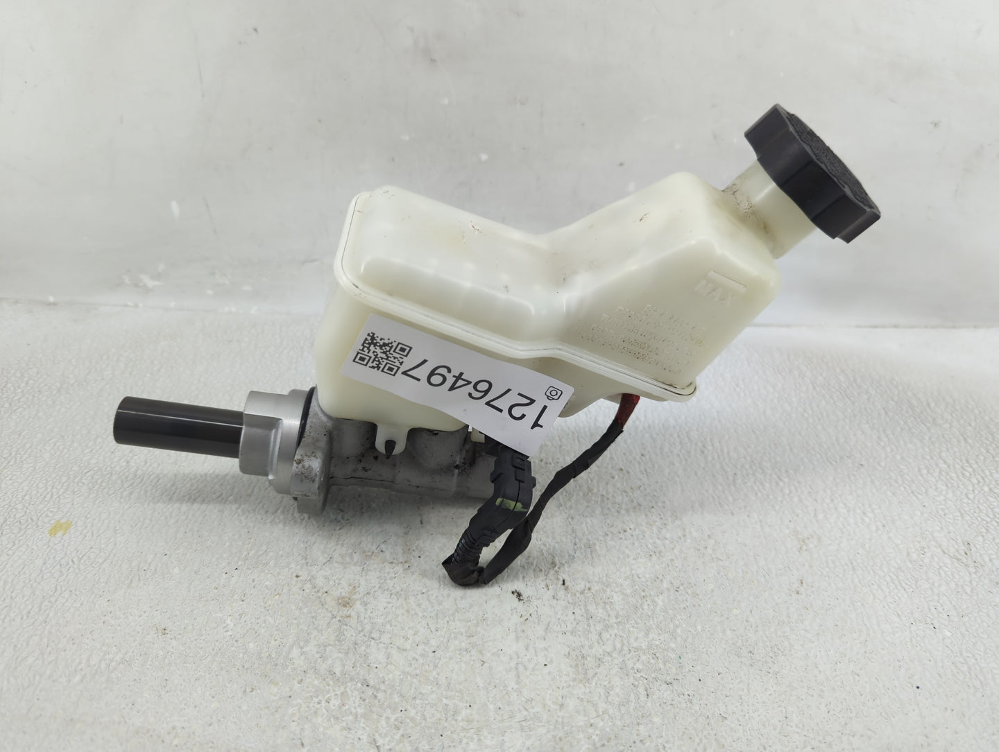 2015-2019 Hyundai Sonata Brake Master Cylinder 1276497 - Oemusedautoparts1.com