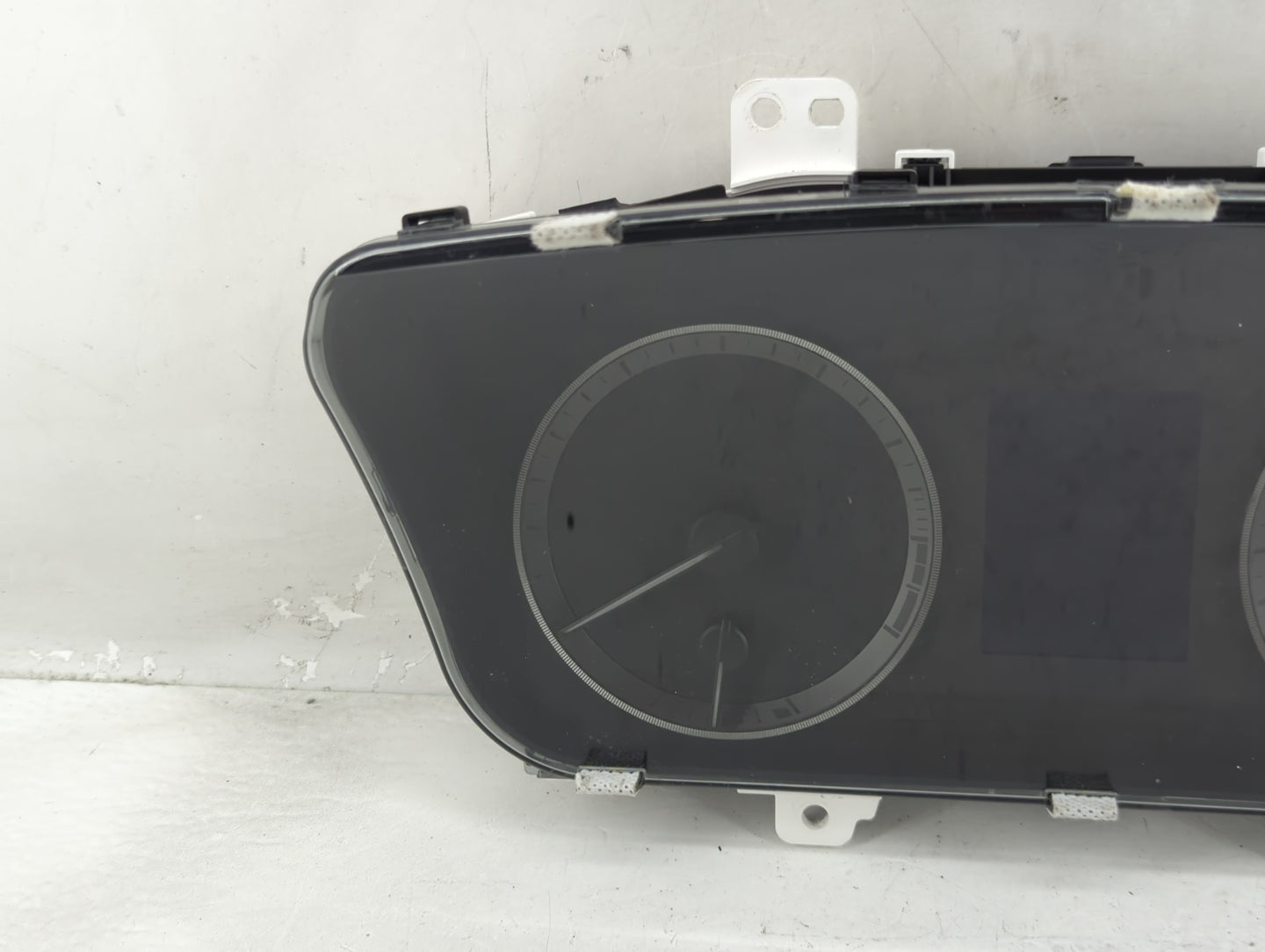 2016-2017 Hyundai Sonata Instrument Cluster Speedometer Gauges P/N:94001-C2200 Fits Fits 2016 2017 OEM Used Auto Parts - Oem