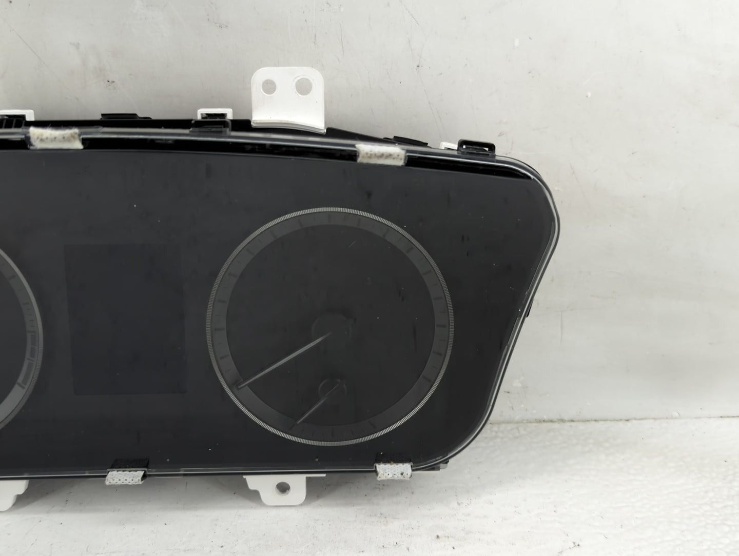 2016-2017 Hyundai Sonata Instrument Cluster Speedometer Gauges P/N:94001-C2200 Fits Fits 2016 2017 OEM Used Auto Parts - Oem