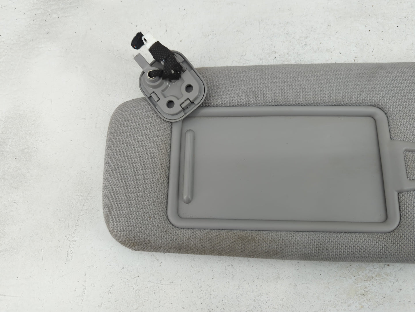 2015-2019 Hyundai Sonata Sun Visor Shade Replacement Driver Left Mirror Fits Fits 2015 2016 2017 2018 2019 OEM Used Auto Par